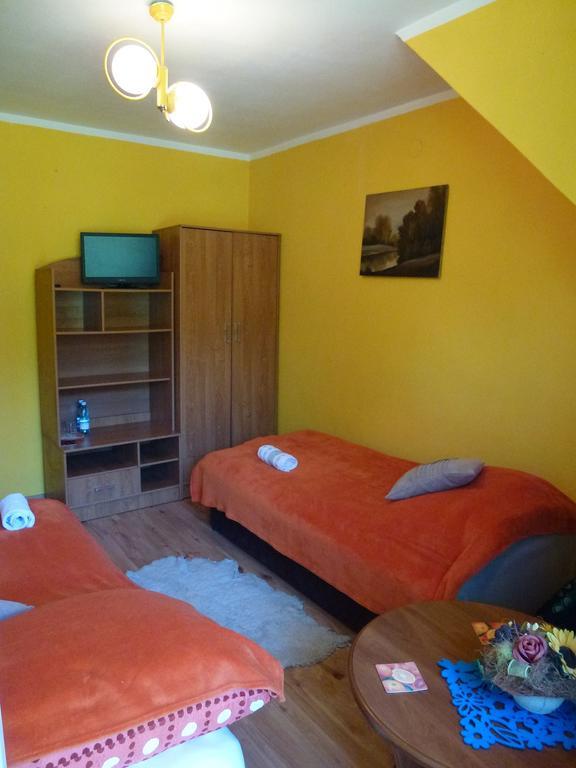 Pokoje Goscinne Vida Krynica Zdroj Quarto foto